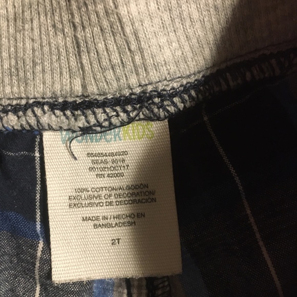 3 piece outfit short/tank top/ socks - Picture 2 of 5